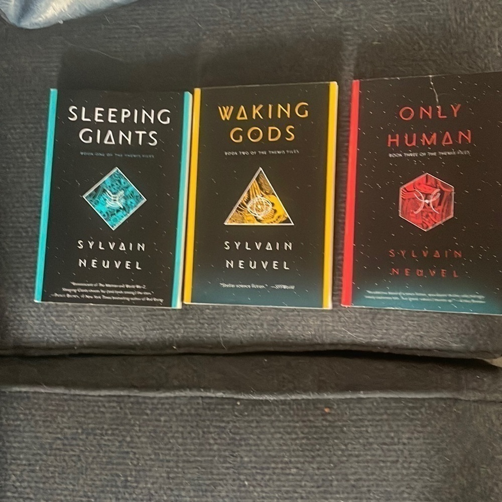 Sylvain Neuvel trilogy (Themis Files) Sleeping giants, Waking Gods & Only Human.